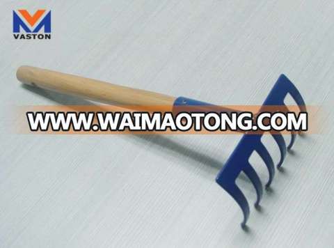 Garden Rake (6-Teeth) with Wooden Handle